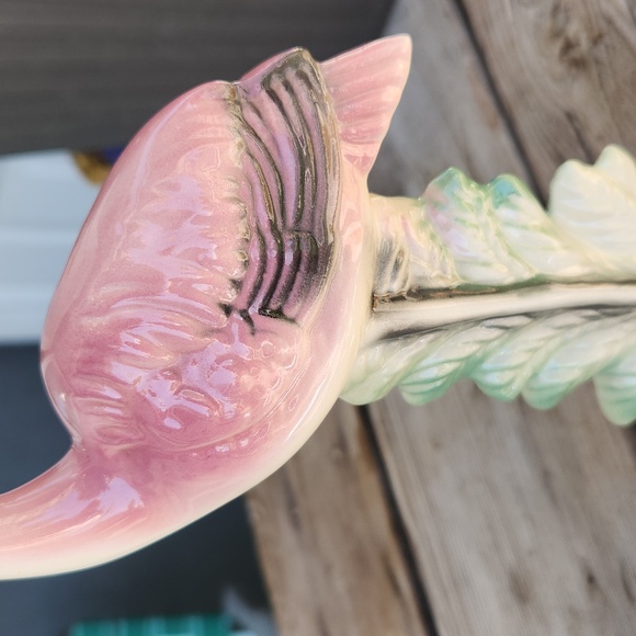 Vintage 1950's MCM Era Pink Flamingo Ceramic Figurine Green Palm Leaf Accents - Picture 6 of 15